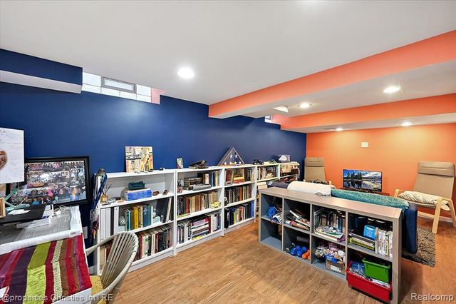 26010 Marlowe Place, Oak Park, MI 48237