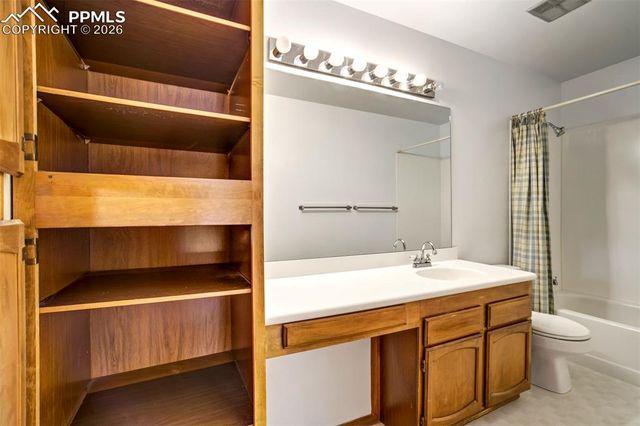 2385 Stepping Stones Way, Colorado Springs, CO 80904