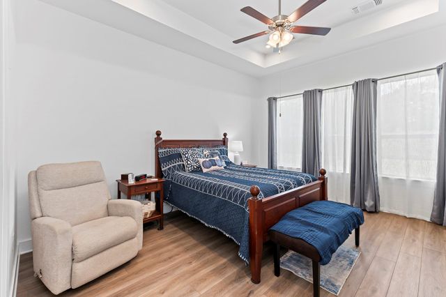 523 Hallwood DR, Liberty Hill, TX 78642