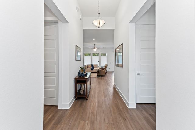 523 Hallwood DR, Liberty Hill, TX 78642