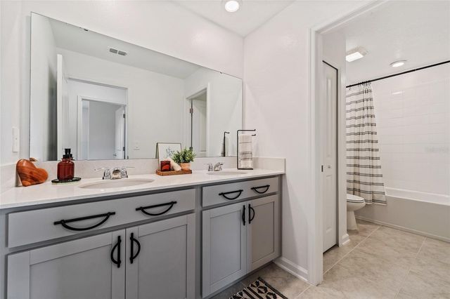 799 HITCH LOOP, St Cloud, FL 34772