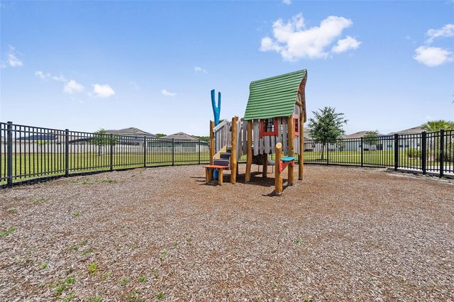 799 HITCH LOOP, St Cloud, FL 34772