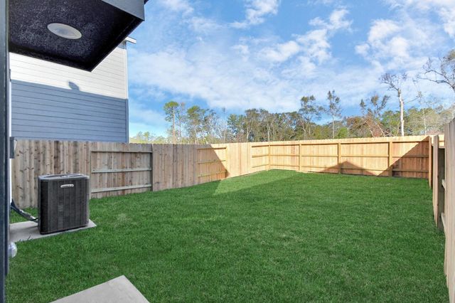 21269 Carosella Dr, New Caney, TX 77357