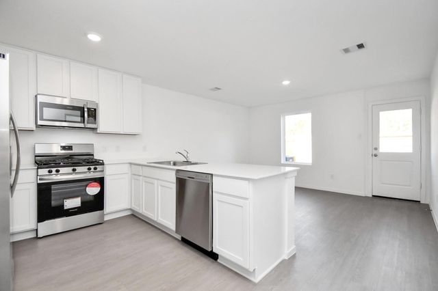 21269 Carosella Dr, New Caney, TX 77357