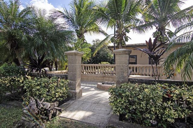 13602 SW 24th Street, Davie, FL 33325