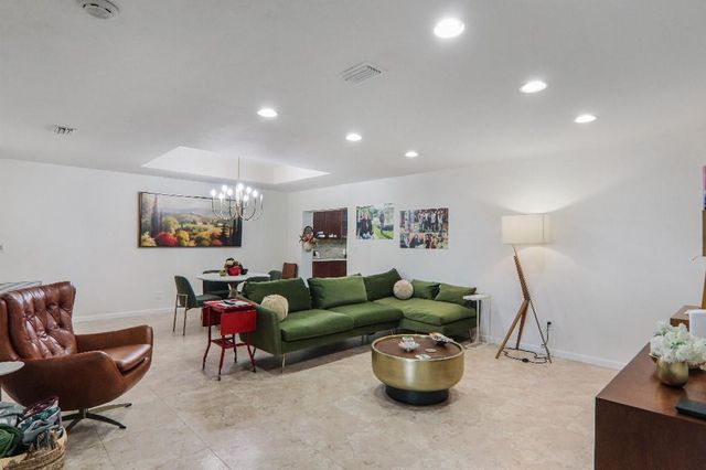 13602 SW 24th Street, Davie, FL 33325