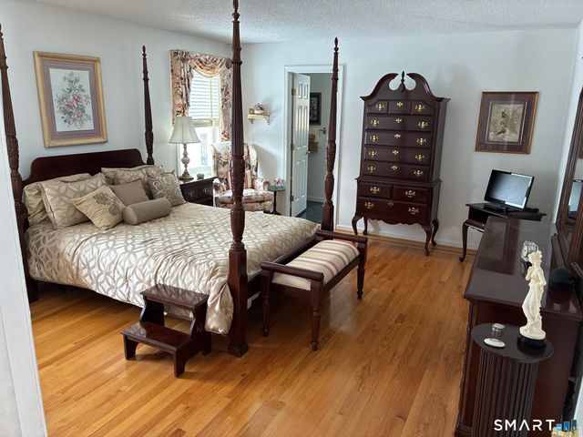 34 Canterbury Road 34, Hamden, CT 06514