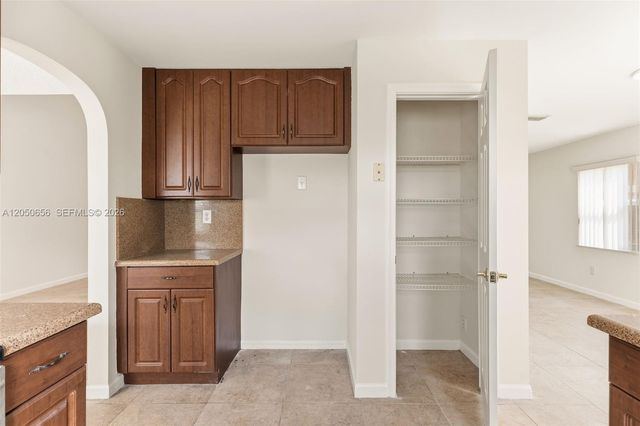 1273 NW 192nd Ter, Pembroke Pines, FL 33029