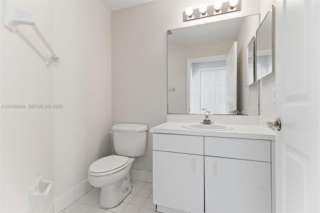 1273 NW 192nd Ter, Pembroke Pines, FL 33029