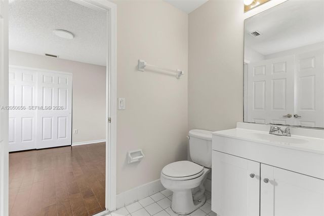 1273 NW 192nd Ter, Pembroke Pines, FL 33029