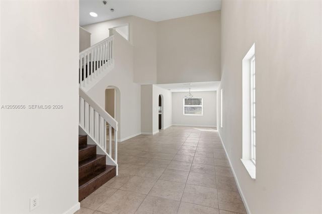 1273 NW 192nd Ter, Pembroke Pines, FL 33029