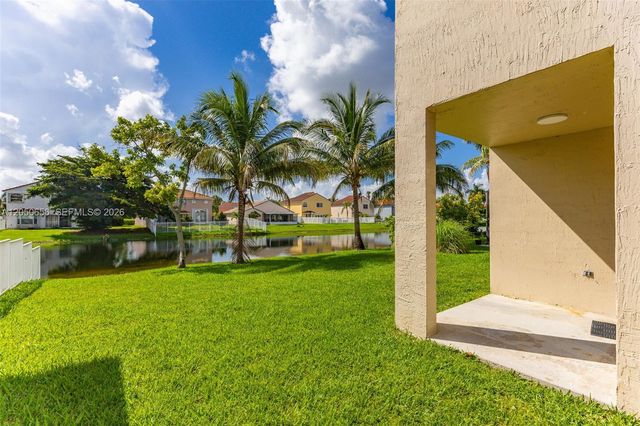 1273 NW 192nd Ter, Pembroke Pines, FL 33029