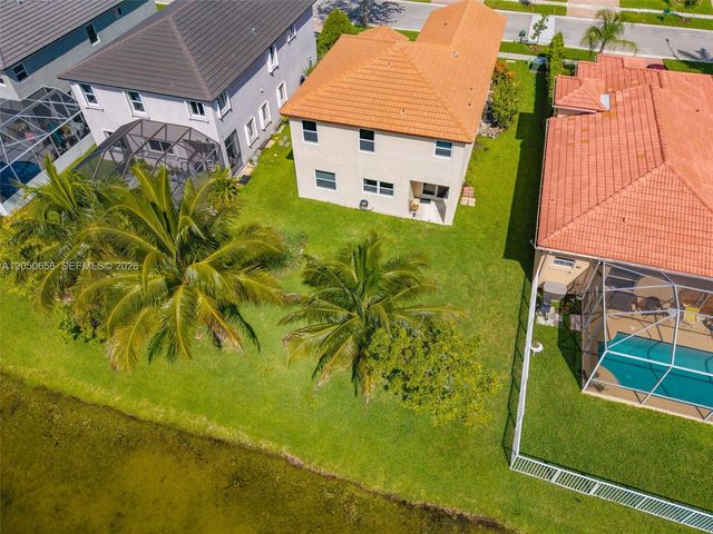 1273 NW 192nd Ter, Pembroke Pines, FL 33029