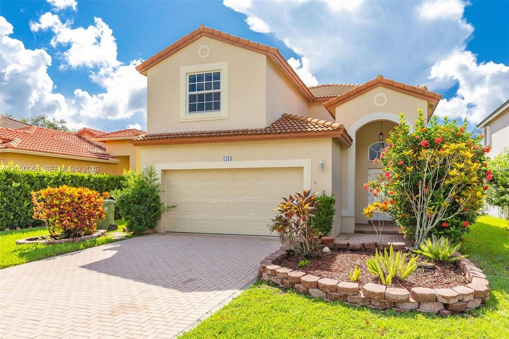 1273 NW 192nd Ter, Pembroke Pines, FL 33029