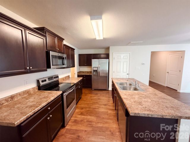 3980 Long Arrow Drive, Concord, NC 28025