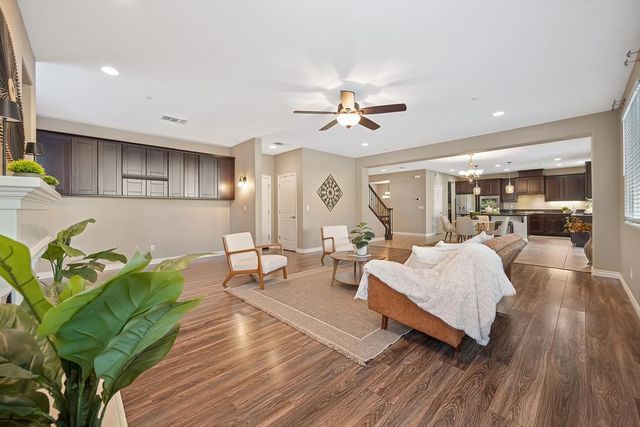 4136 Wheelright Way, Roseville, CA 95747