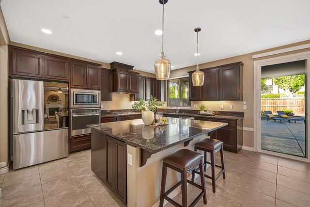 4136 Wheelright Way, Roseville, CA 95747
