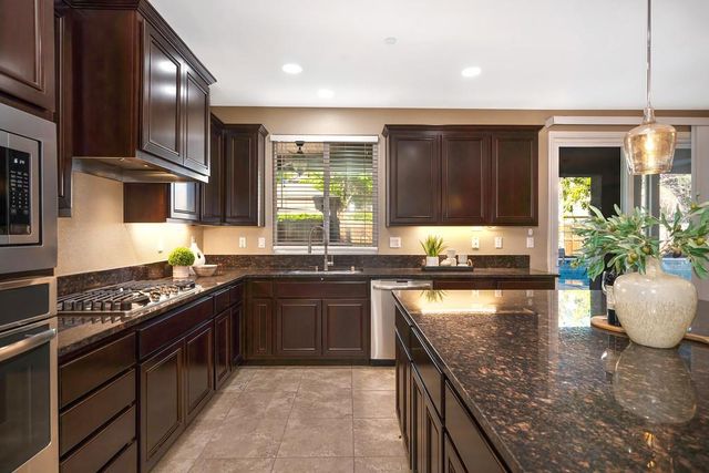 4136 Wheelright Way, Roseville, CA 95747