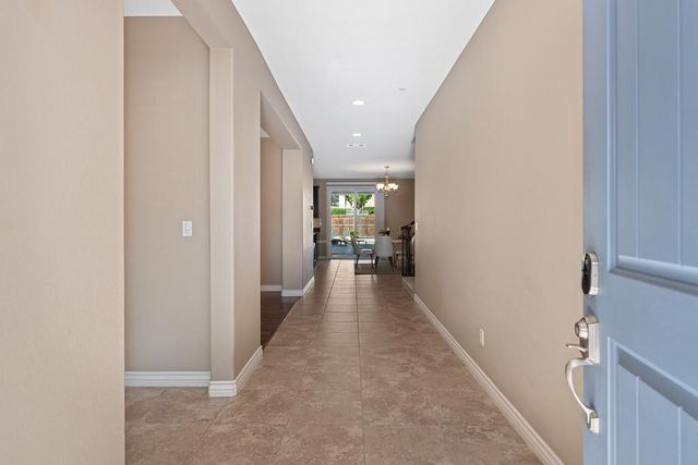 4136 Wheelright Way, Roseville, CA 95747