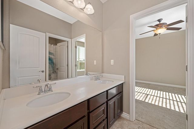 4136 Wheelright Way, Roseville, CA 95747