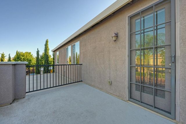 4136 Wheelright Way, Roseville, CA 95747
