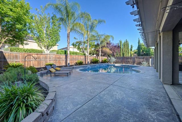4136 Wheelright Way, Roseville, CA 95747