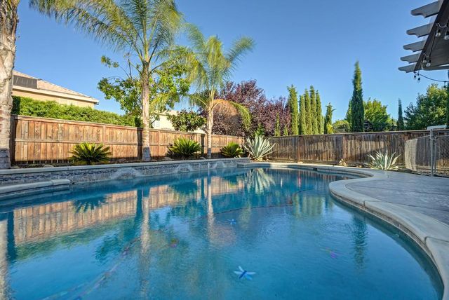4136 Wheelright Way, Roseville, CA 95747