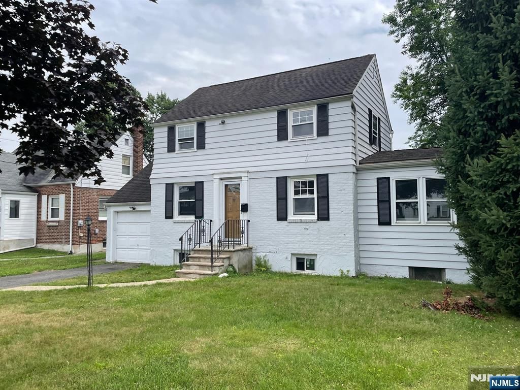 218.5 Ridge Street, New Milford, NJ 07646