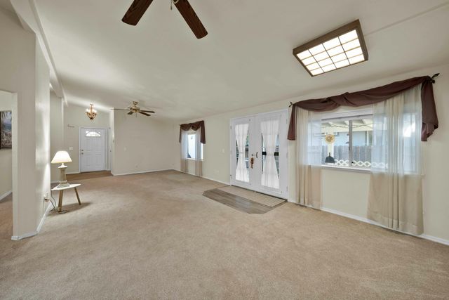 1217 Crag Walk, Redding, CA 96003