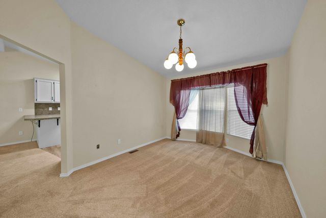1217 Crag Walk, Redding, CA 96003