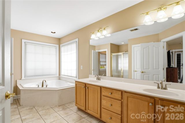 6123 Abergele Lane, Matthews, NC 28104