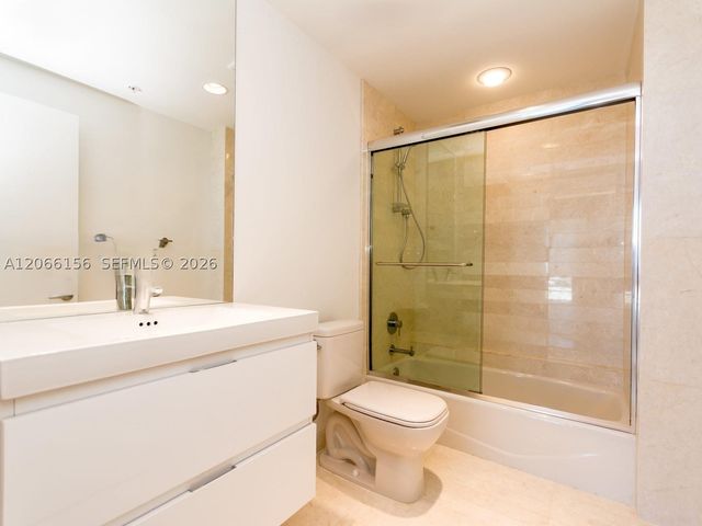 17301 Biscayne Blvd 1004, North Miami Beach, FL 33160