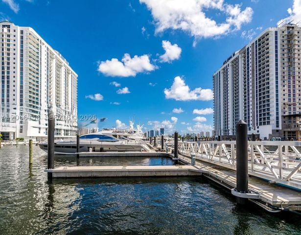 17301 Biscayne Blvd 1004, North Miami Beach, FL 33160