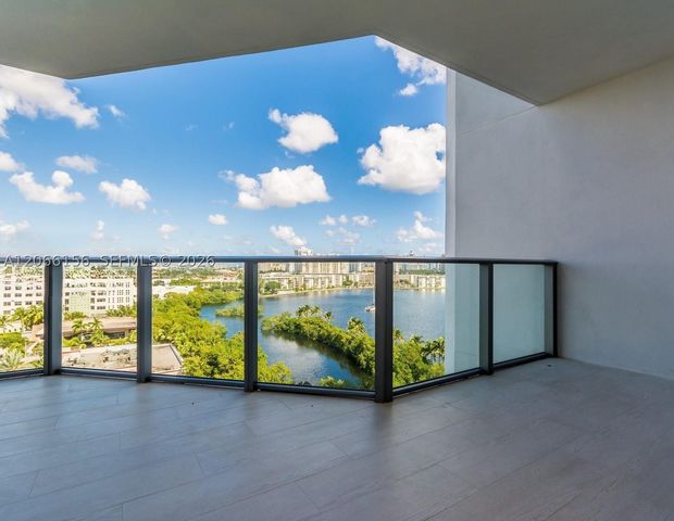 17301 Biscayne Blvd 1004, North Miami Beach, FL 33160