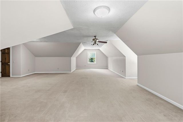 1561 Barrington View, Stone Mountain, GA 30087