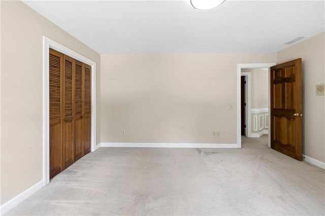 1561 Barrington View, Stone Mountain, GA 30087