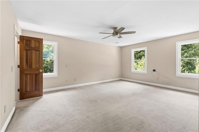 1561 Barrington View, Stone Mountain, GA 30087