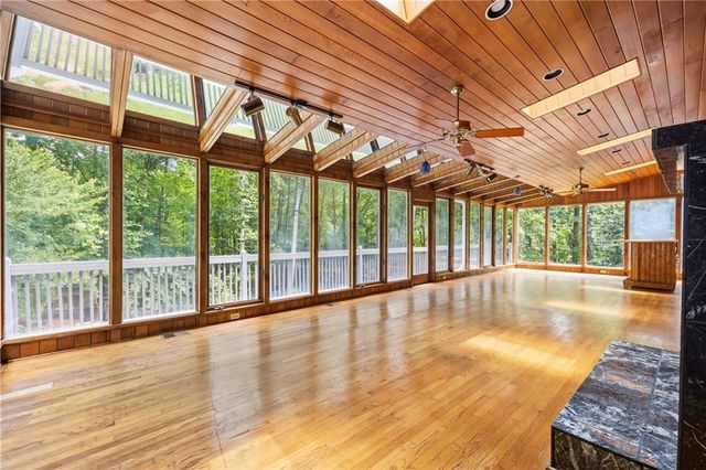 1561 Barrington View, Stone Mountain, GA 30087