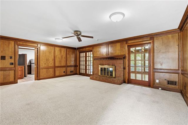 1561 Barrington View, Stone Mountain, GA 30087