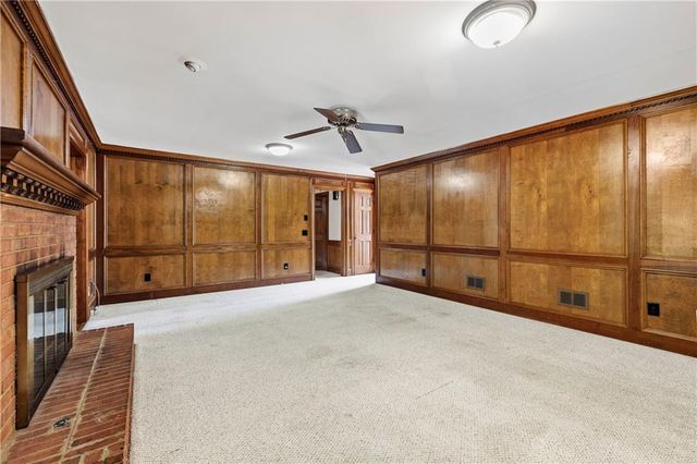 1561 Barrington View, Stone Mountain, GA 30087