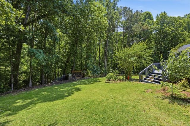 1561 Barrington View, Stone Mountain, GA 30087