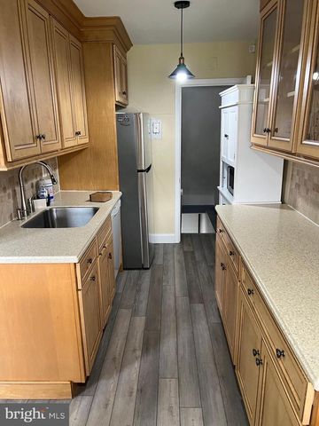 472 KINGSLEY ST, Philadelphia, PA 19128