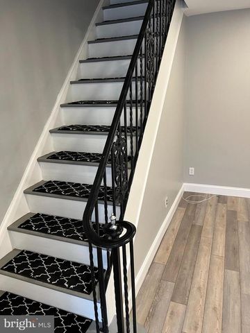 472 KINGSLEY ST, Philadelphia, PA 19128