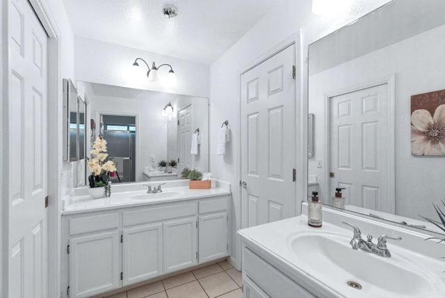 157 Knightshaven Way, San Jose, CA 95111