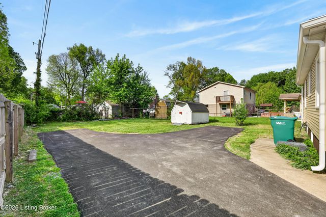 4908 Greenwood Rd, Louisville, KY 40258