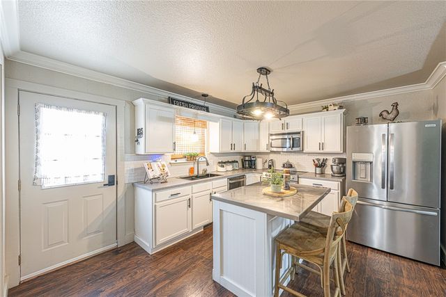 14463 Friendship Church Road, West Fork, AR 72774