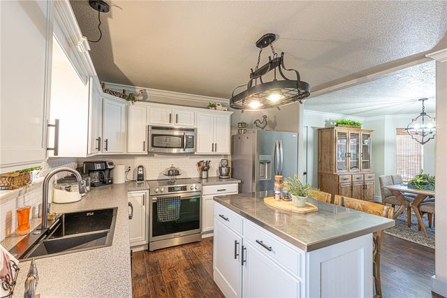 14463 Friendship Church Road, West Fork, AR 72774