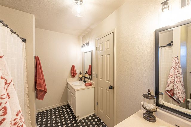 14463 Friendship Church Road, West Fork, AR 72774