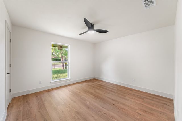 9404 Glengreen Drive, Dallas, TX 75217