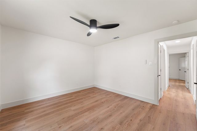 9404 Glengreen Drive, Dallas, TX 75217